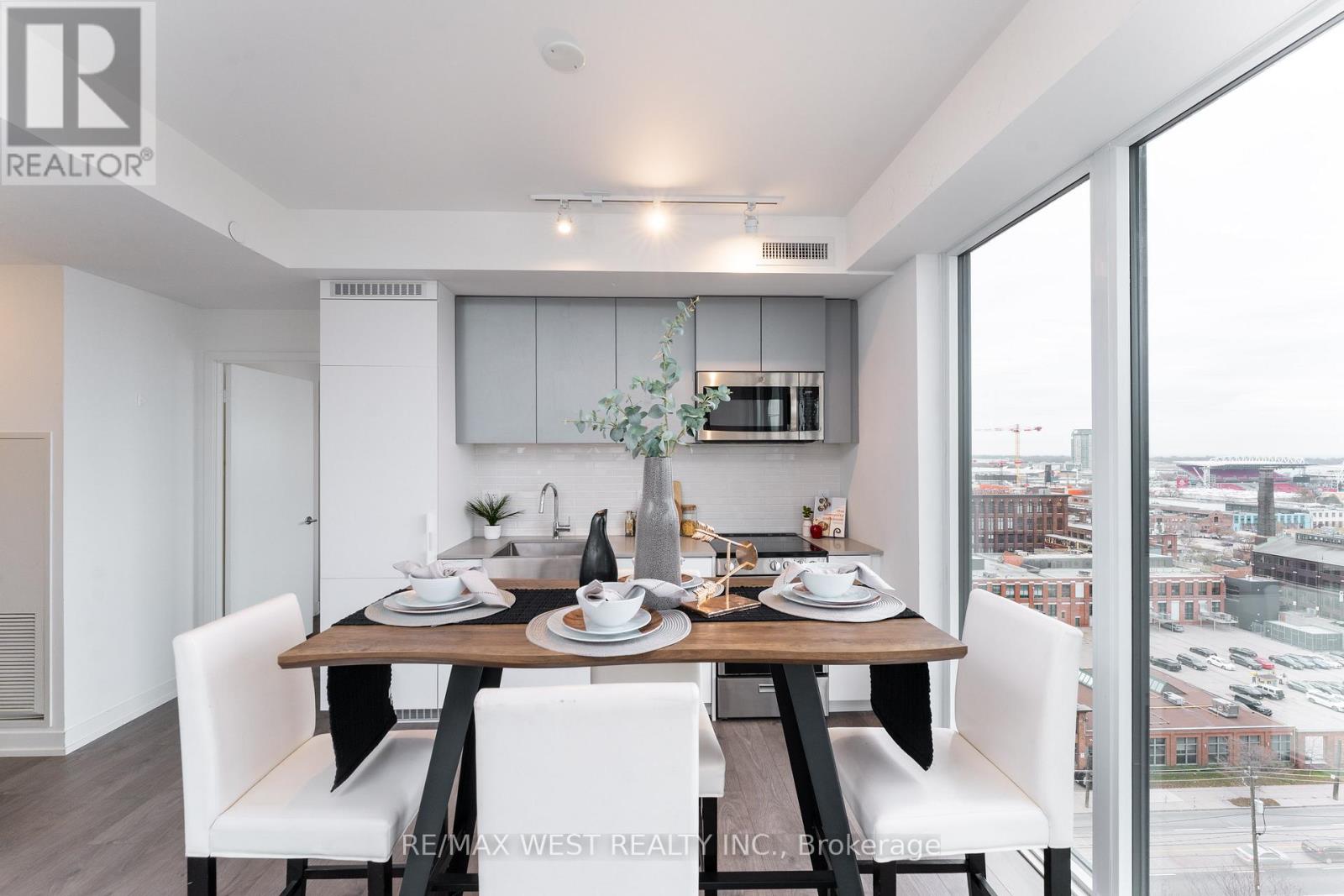 1207 - 270 Dufferin Street W, Toronto, Ontario  M6K 0H8 - Photo 26 - W12631972