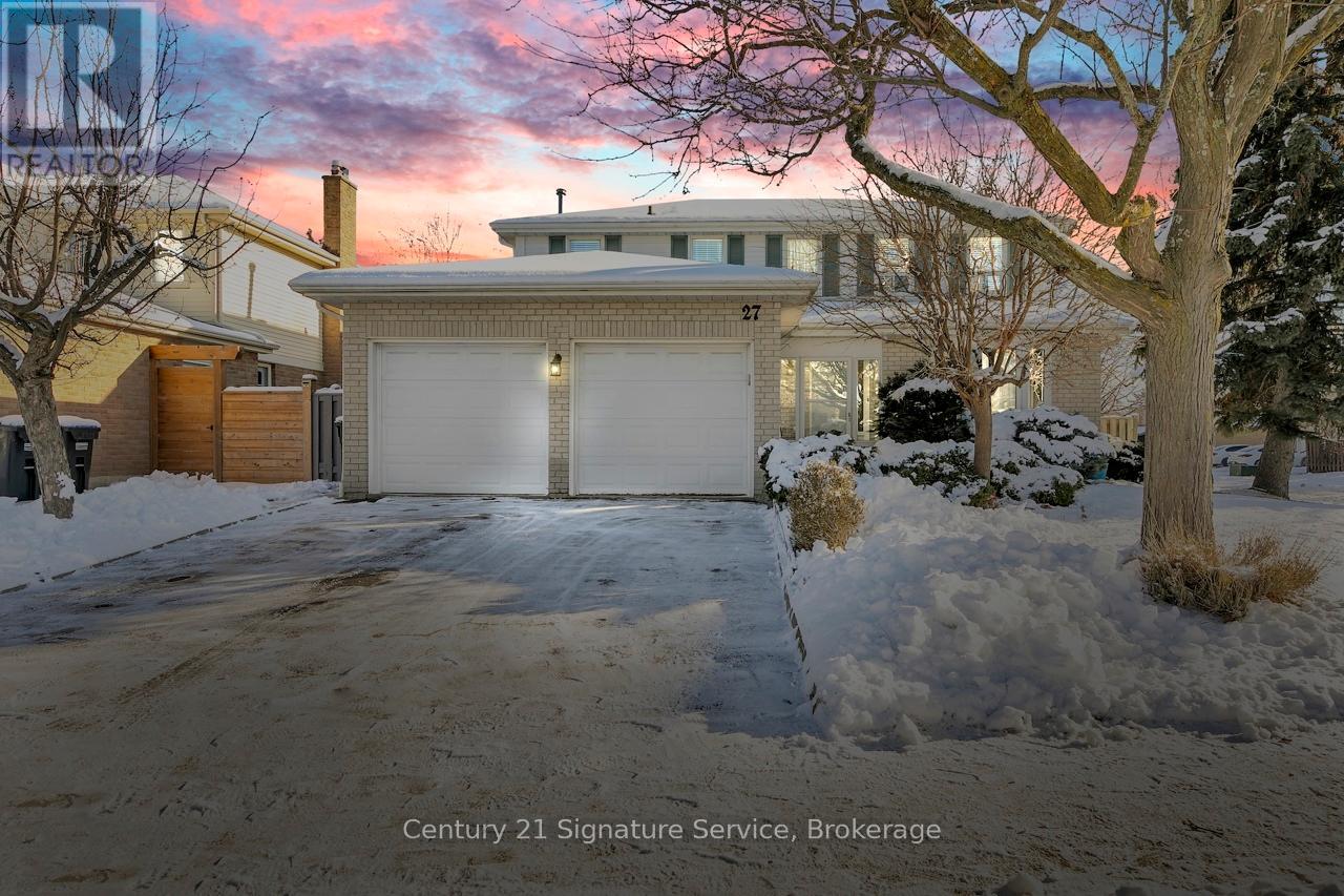 27 Northampton Street, Brampton, Ontario  L6S 3Y6 - Photo 2 - W12631984