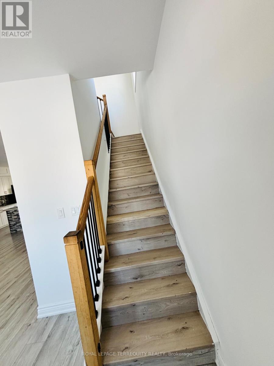 308 Nassau Street, Oshawa, Ontario  L1J 4A8 - Photo 9 - E12628880