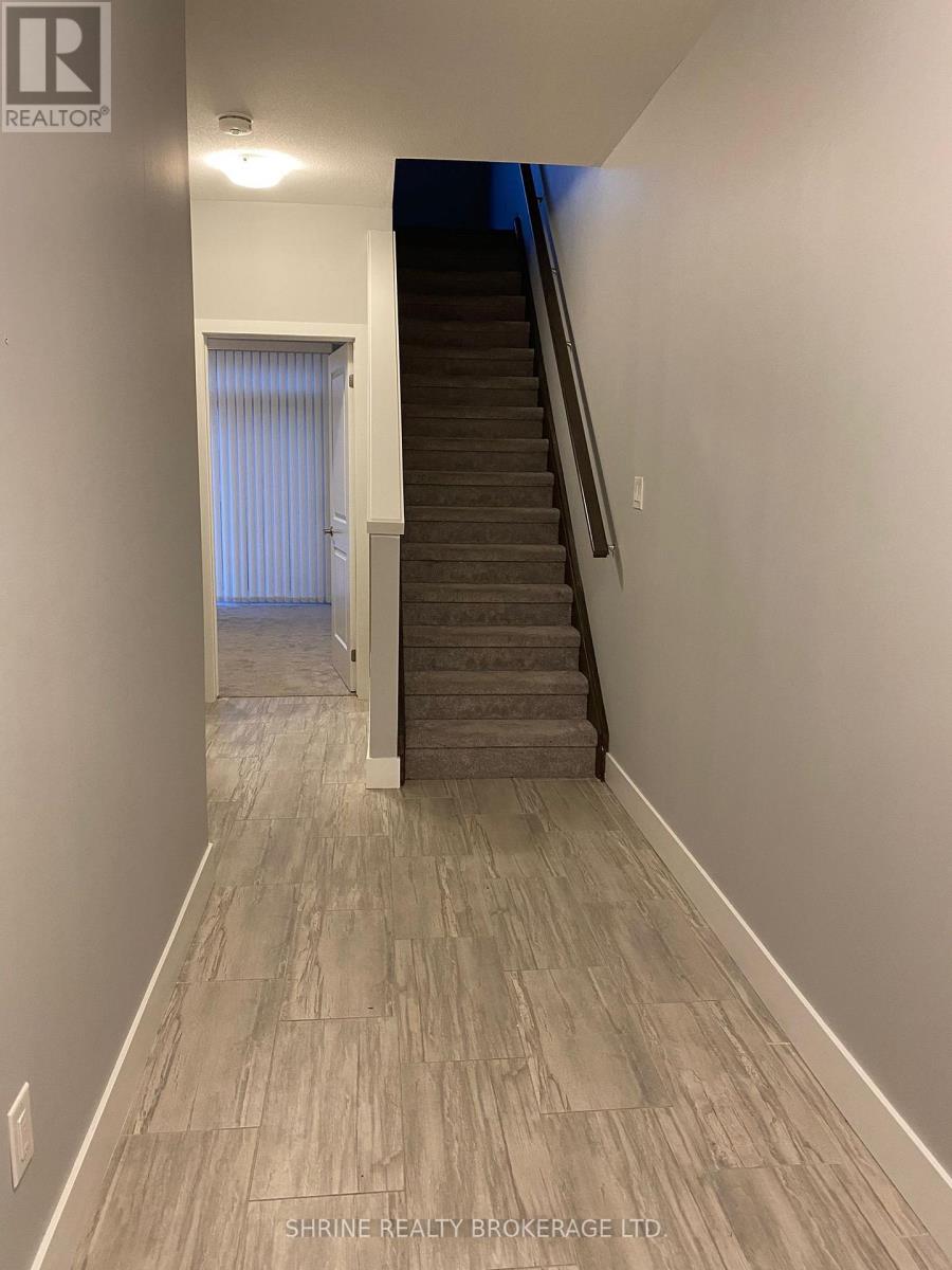 51 - 2070 Meadowgate Boulevard, London South, Ontario  N6M 0H5 - Photo 2 - X12632022