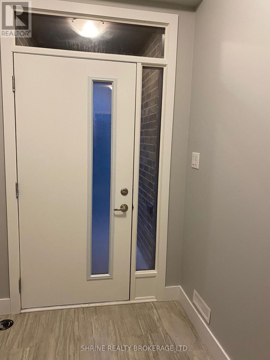 51 - 2070 Meadowgate Boulevard, London South, Ontario  N6M 0H5 - Photo 3 - X12632022