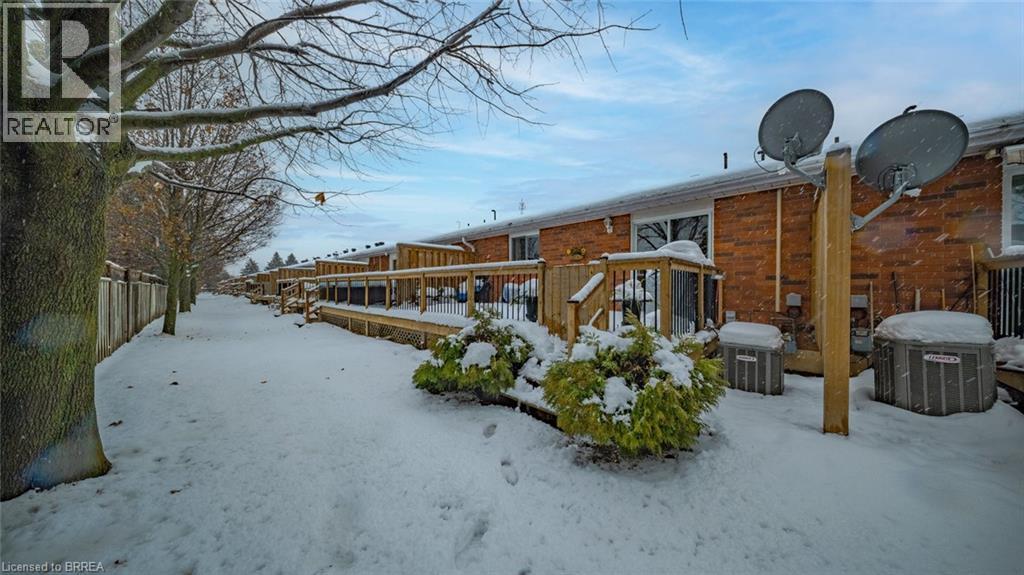 570 West Street Unit# 20, Brantford, Ontario  N3R 7Y7 - Photo 34 - 40793092