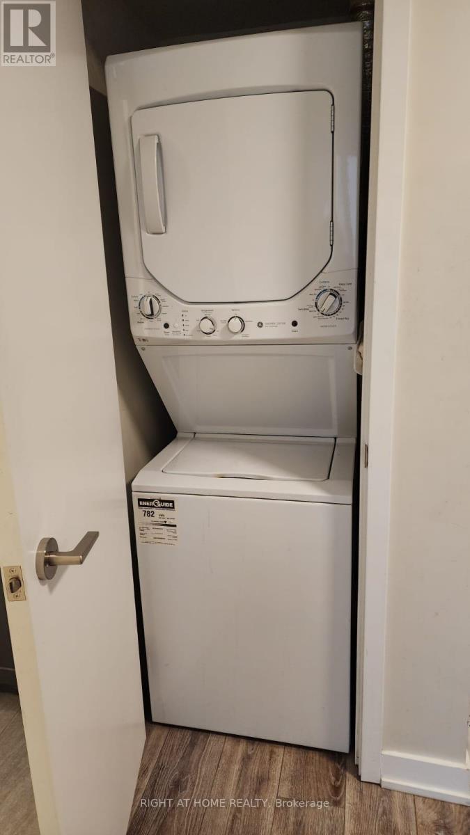 719 - 38 Monte Kwinter Court, Toronto (Clanton Park), Ontario  M3H 0E2 - Photo 8 - C12632004