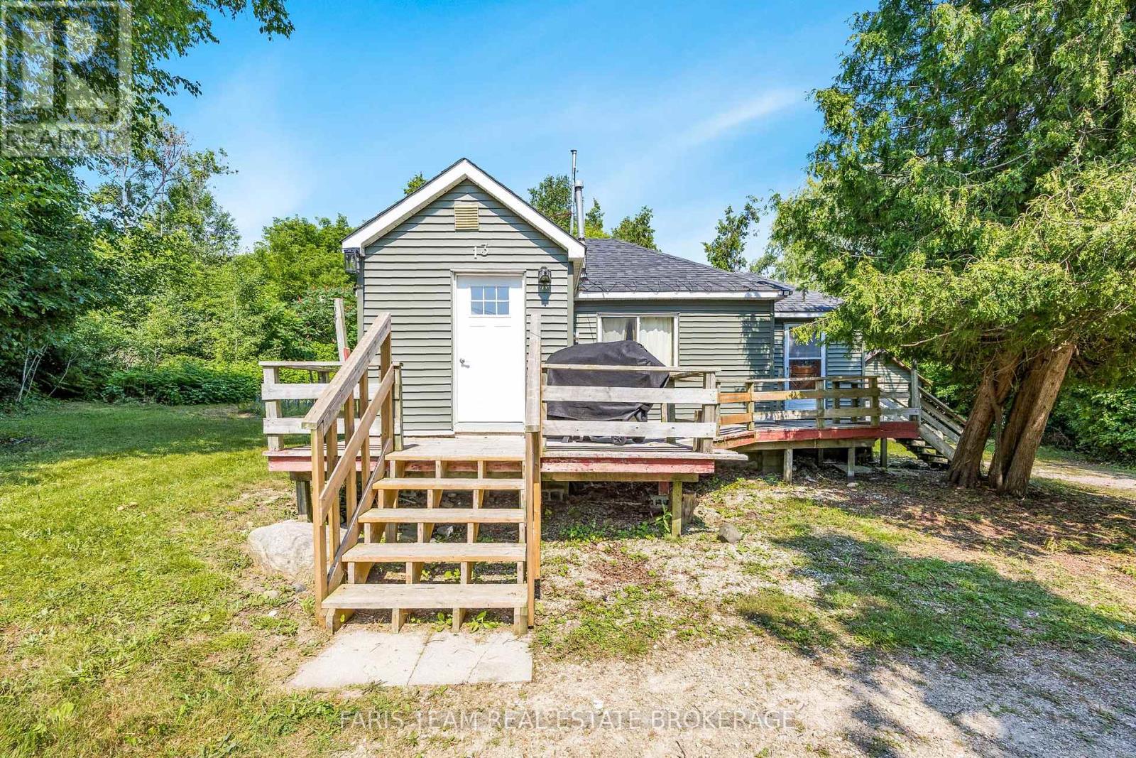 13 Arthur Street, Collingwood, Ontario  L9Y 3Z1 - Photo 2 - S12548346