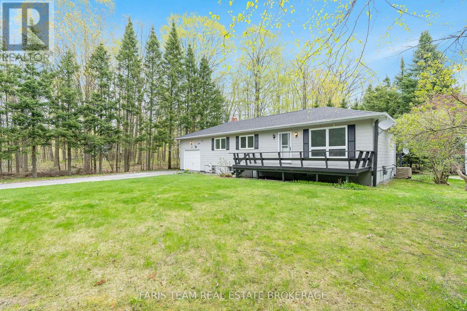 19 Wakunda Crescent, Tiny, Ontario  L9M 0B2 - Photo 3 - S12505180