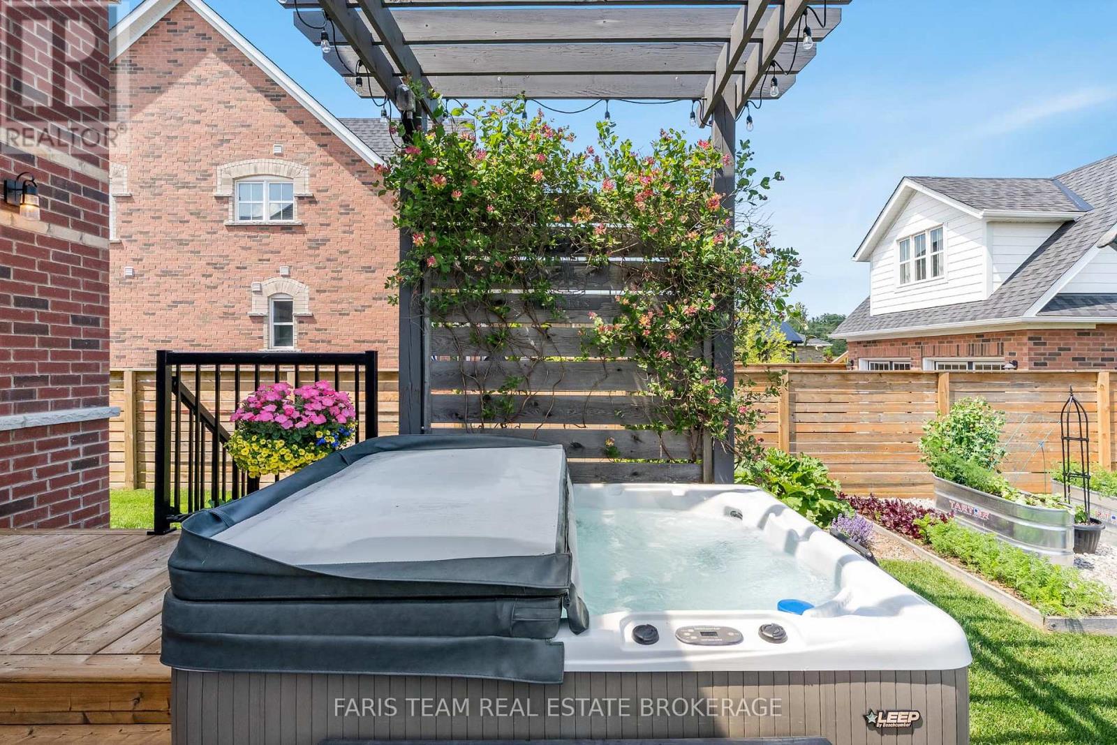 38 Nelson Street, Clearview, Ontario  L0M 1G0 - Photo 33 - S12562388