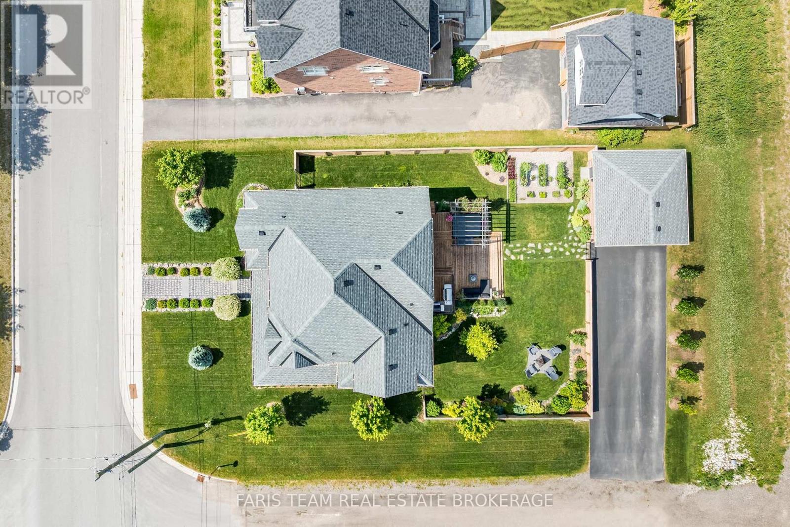 38 Nelson Street, Clearview, Ontario  L0M 1G0 - Photo 43 - S12562388