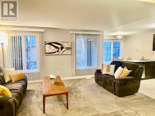 17 Lacorra Way, Brampton, Ontario  L6R 3P2 - Photo 10 - W12590732