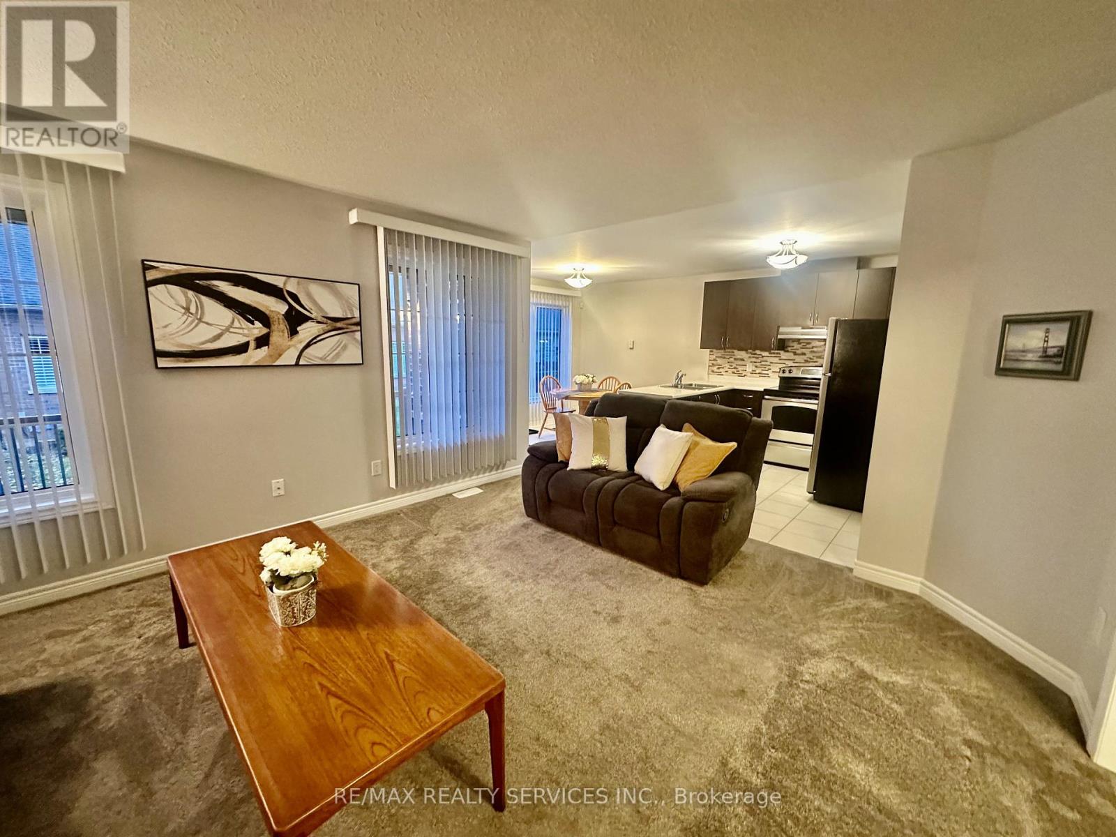 17 Lacorra Way, Brampton, Ontario  L6R 3P2 - Photo 8 - W12590732