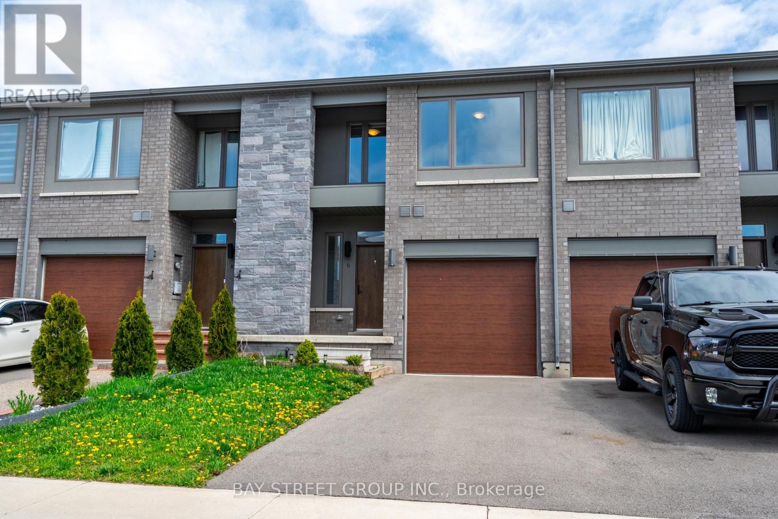 6 BEDROCK DRIVE, Hamilton, Ontario