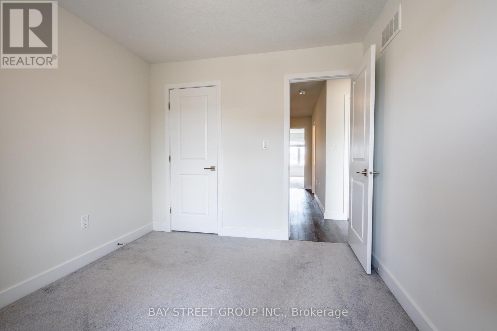 6 Bedrock Drive, Hamilton (Stoney Creek), Ontario  L8J 0K6 - Photo 19 - X12631996