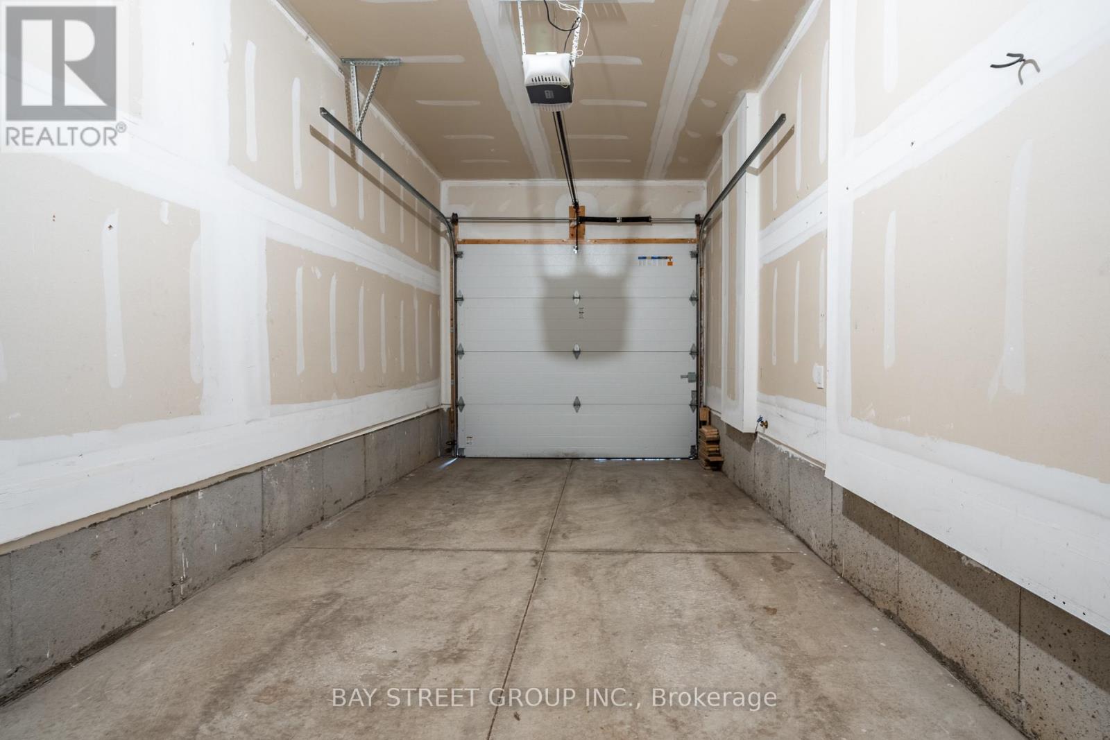 6 Bedrock Drive, Hamilton (Stoney Creek), Ontario  L8J 0K6 - Photo 36 - X12631996