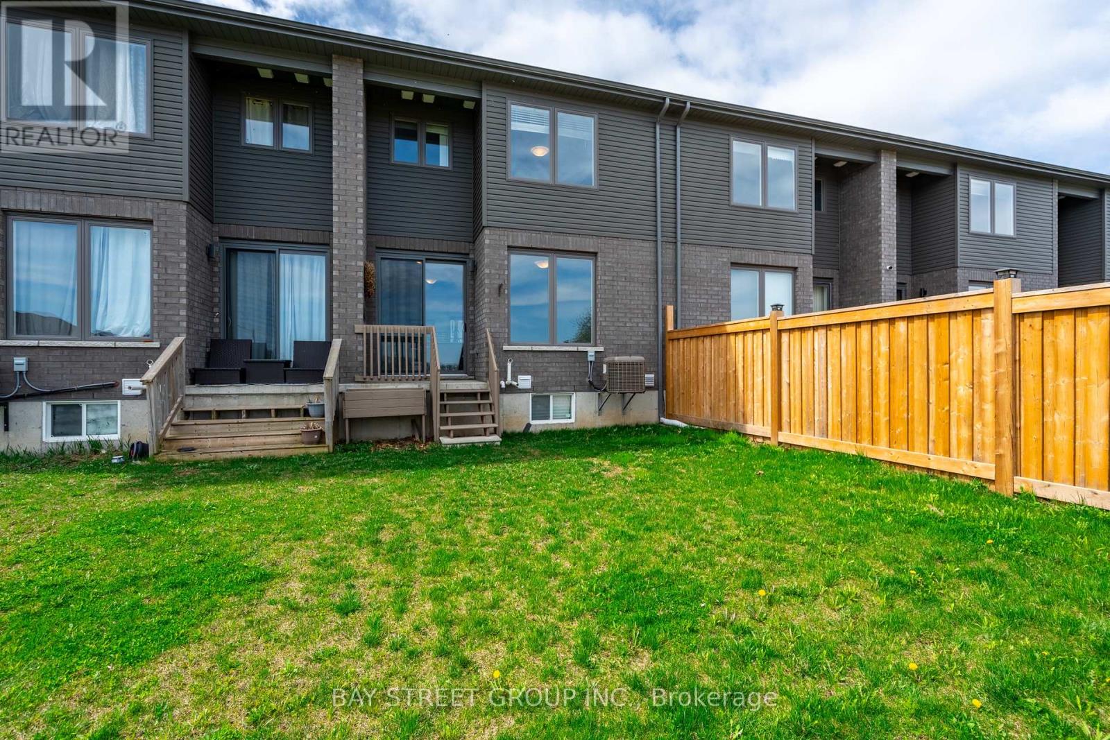 6 Bedrock Drive, Hamilton (Stoney Creek), Ontario  L8J 0K6 - Photo 37 - X12631996