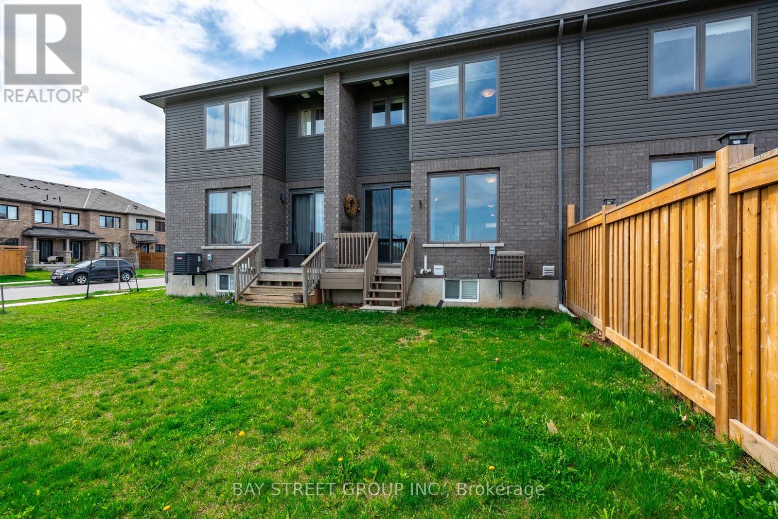 6 Bedrock Drive, Hamilton (Stoney Creek), Ontario  L8J 0K6 - Photo 38 - X12631996