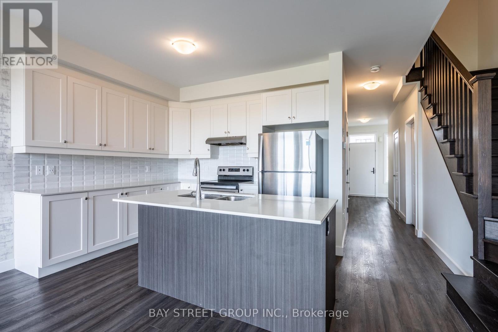 6 Bedrock Drive, Hamilton (Stoney Creek), Ontario  L8J 0K6 - Photo 9 - X12631996