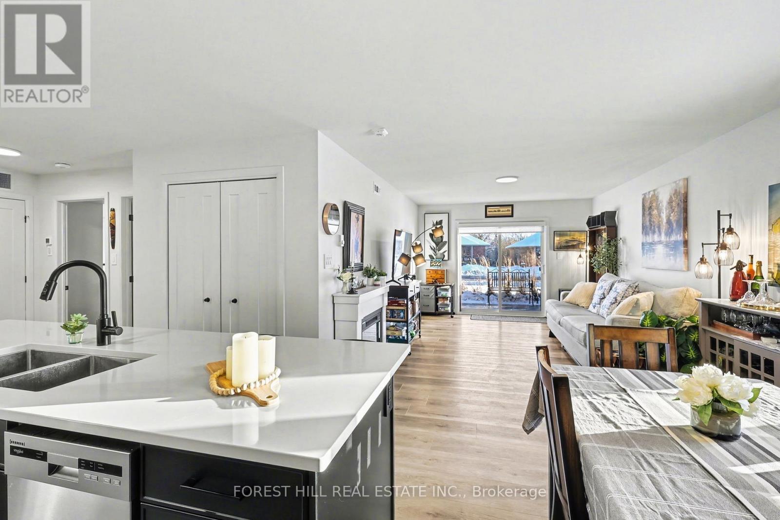 112 - 20 Hillside Meadow Drive, Quinte West, Ontario K8V 0J7 - Photo 2 - X12632006