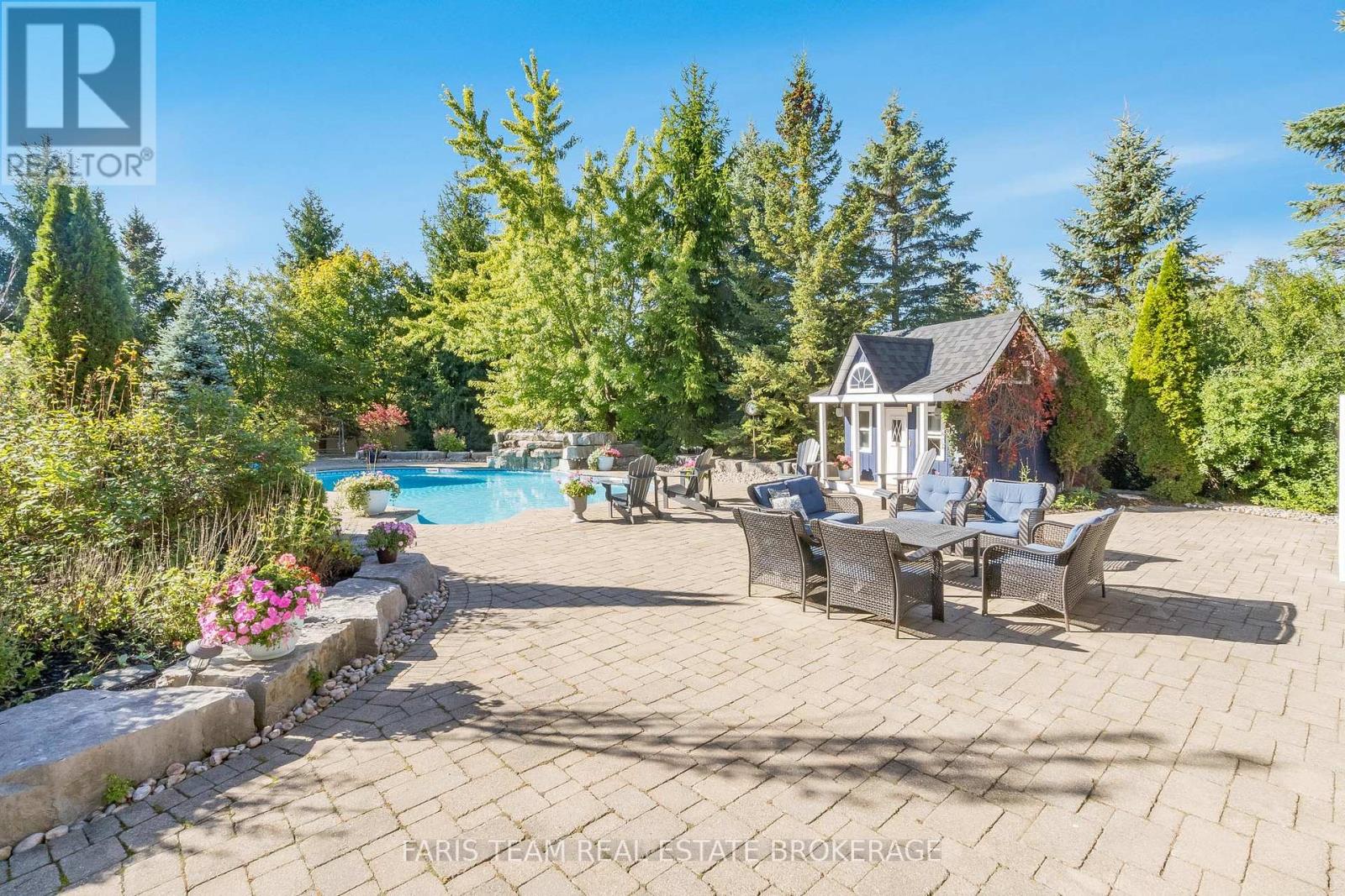 2 Evergreen Lane, Essa, Ontario  L0L 2N0 - Photo 38 - N12434973