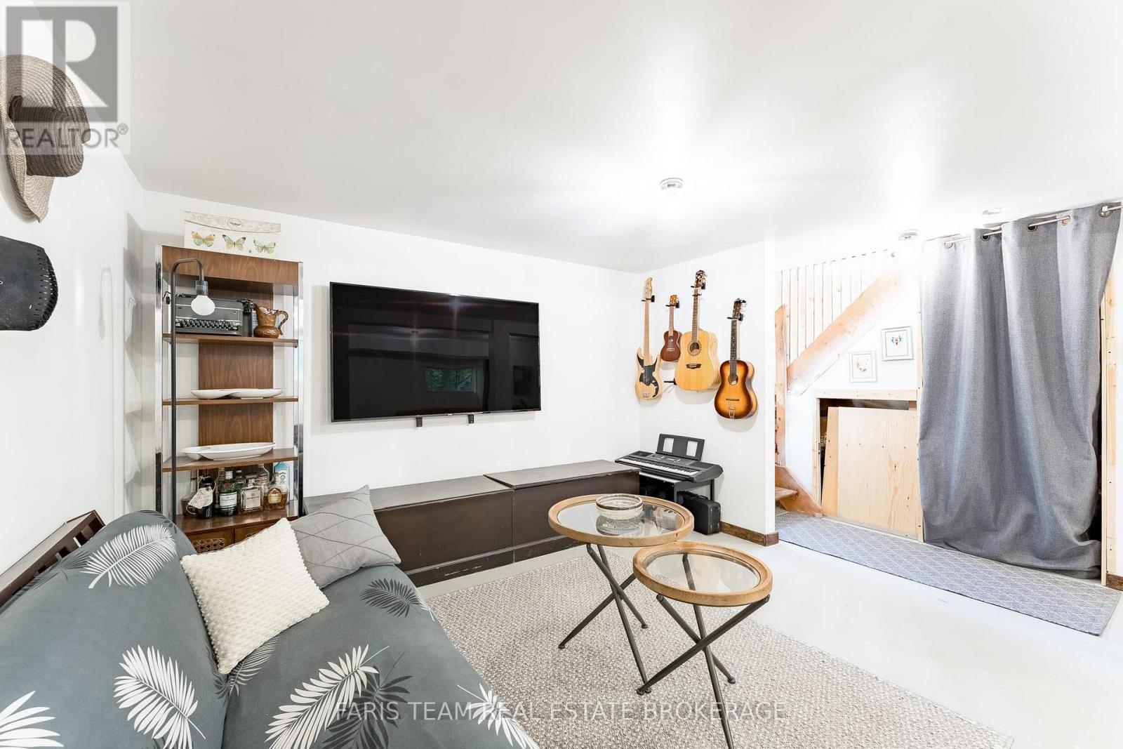 43 Manitou Crescent, Tiny, Ontario  L9M 0C6 - Photo 23 - S12554234