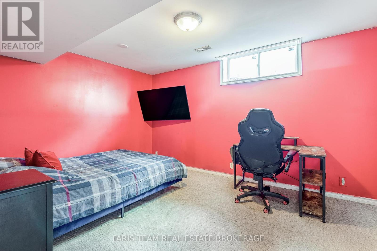 54 Stonemount Crescent, Essa (Angus), Ontario  L3W 0C5 - Photo 24 - N12547934