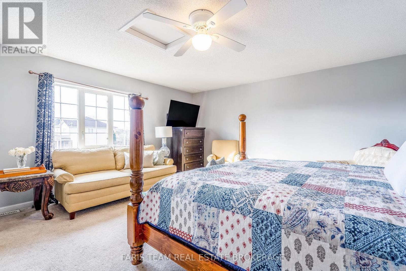 54 Stonemount Crescent, Essa (Angus), Ontario  L3W 0C5 - Photo 21 - N12547934