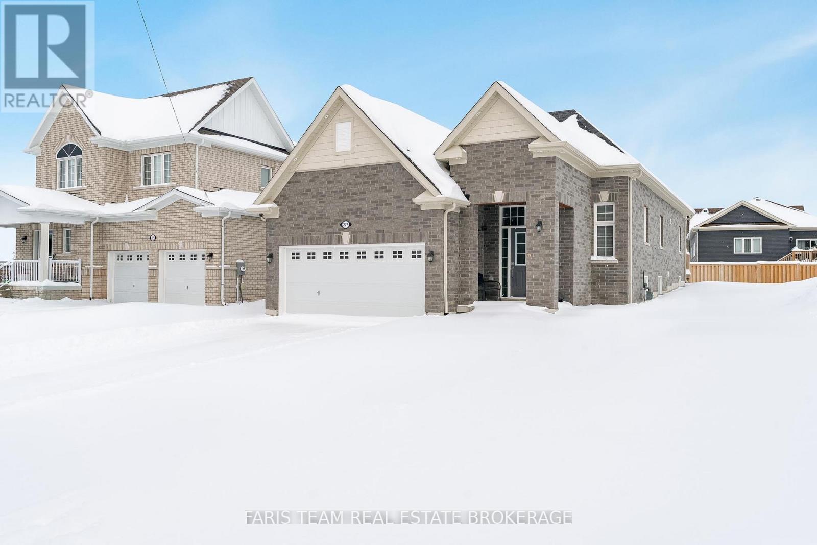 227 MOWAT STREET N, Clearview, Ontario