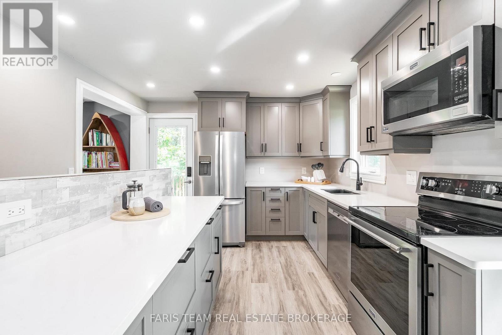 8304 County Road 169, Severn, Ontario  L0K 2B0 - Photo 5 - S12532378