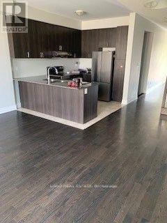 4 Lady Evelyn Crescent, Brampton, Ontario  L6Y 6C7 - Photo 3 - W12615940