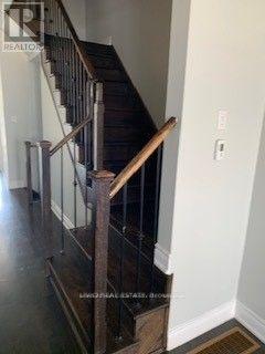 4 Lady Evelyn Crescent, Brampton, Ontario  L6Y 6C7 - Photo 4 - W12615940