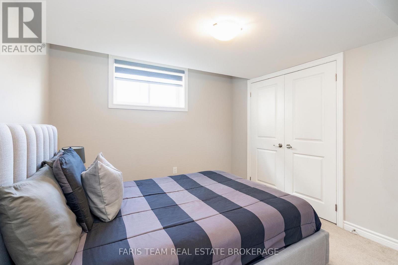 227 Mowat Street N, Clearview, Ontario  L0M 1S0 - Photo 26 - S12451248