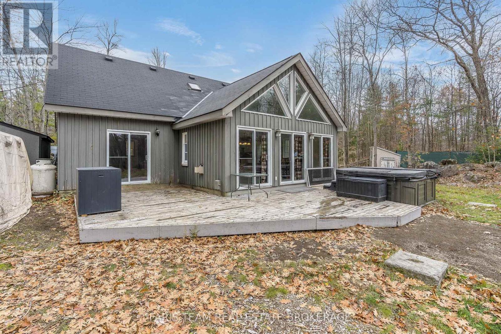 7516 Island Crescent, Ramara, Ontario  L0K 2B0 - Photo 28 - S12574144