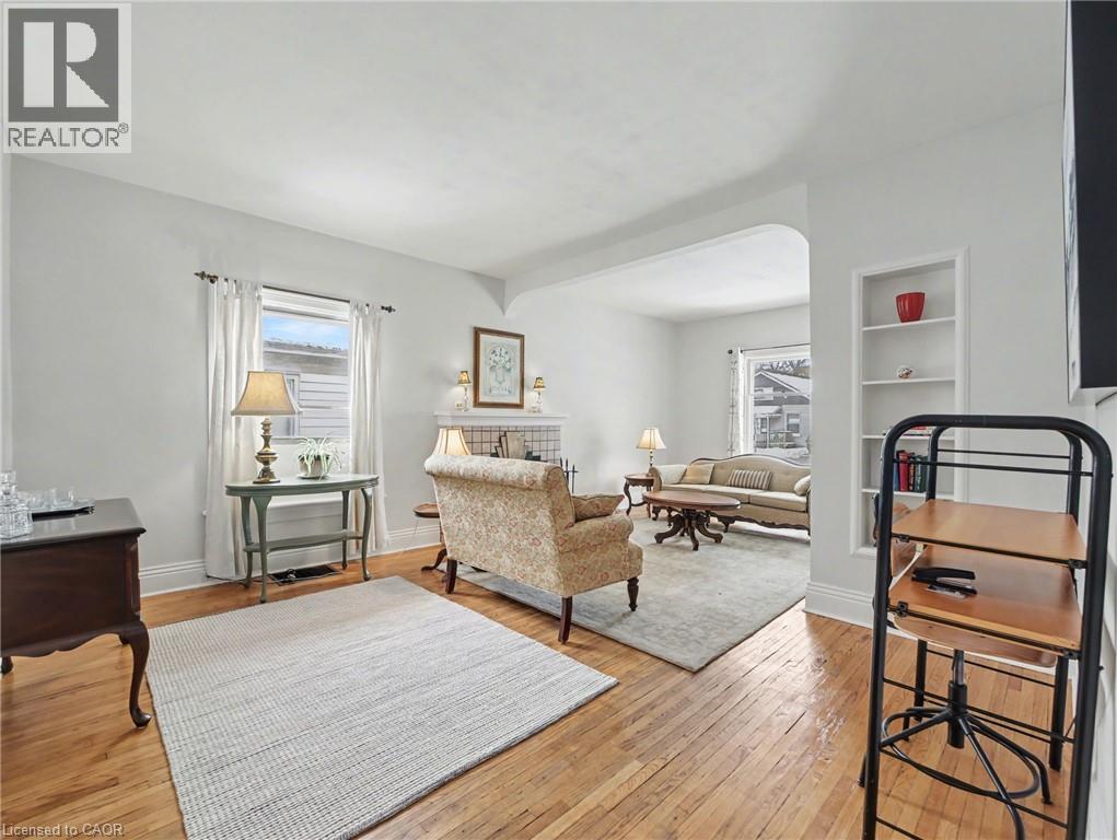 11 Wells Avenue, Brantford, Ontario  N3R 4J3 - Photo 14 - 40793809