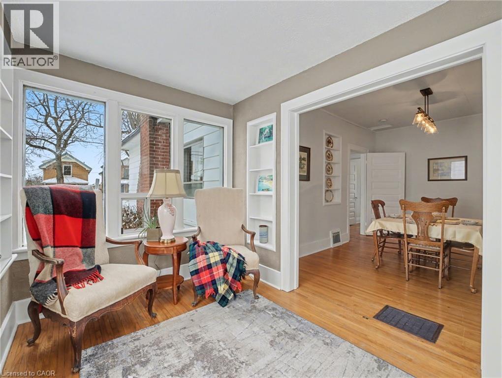 11 Wells Avenue, Brantford, Ontario  N3R 4J3 - Photo 15 - 40793809