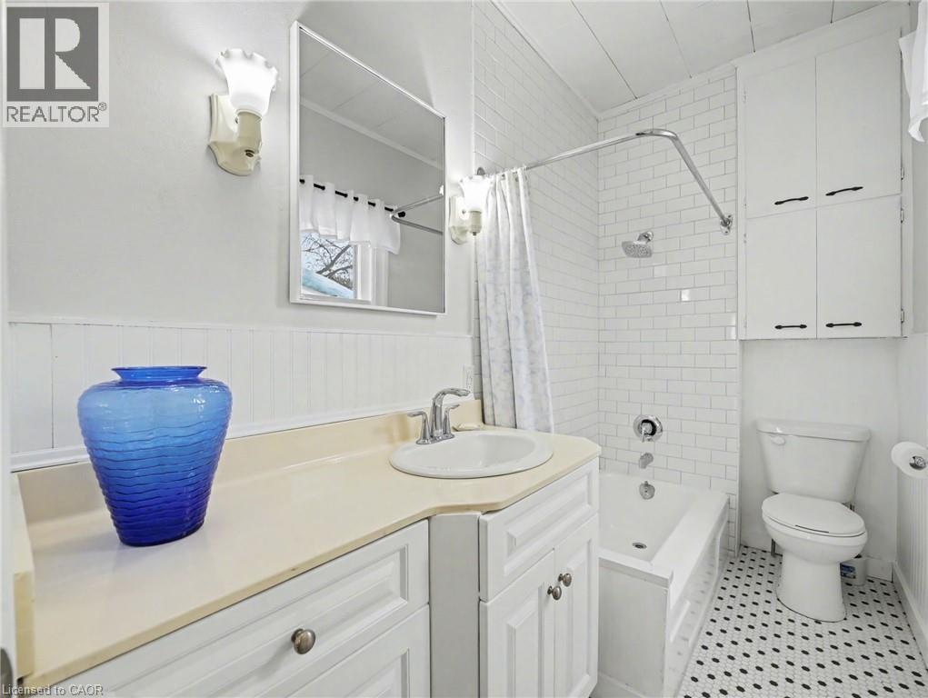 11 Wells Avenue, Brantford, Ontario  N3R 4J3 - Photo 25 - 40793809