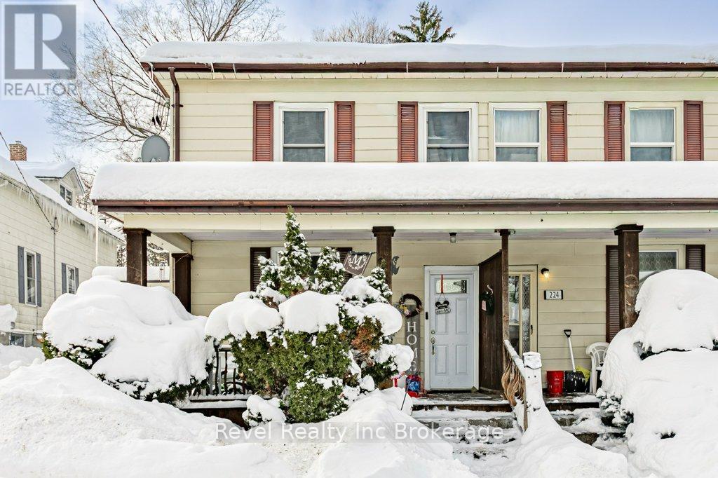 226 Oxford Street, Ingersoll (Ingersoll - South), Ontario  N5C 2V9 - Photo 1 - X12632064