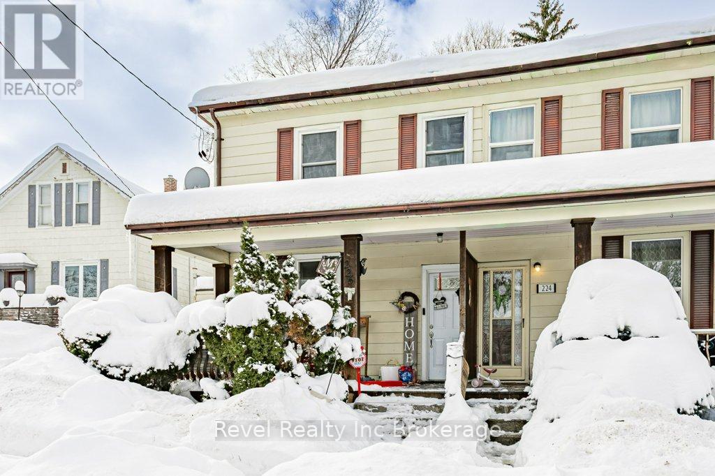 226 Oxford Street, Ingersoll (Ingersoll - South), Ontario  N5C 2V9 - Photo 4 - X12632064