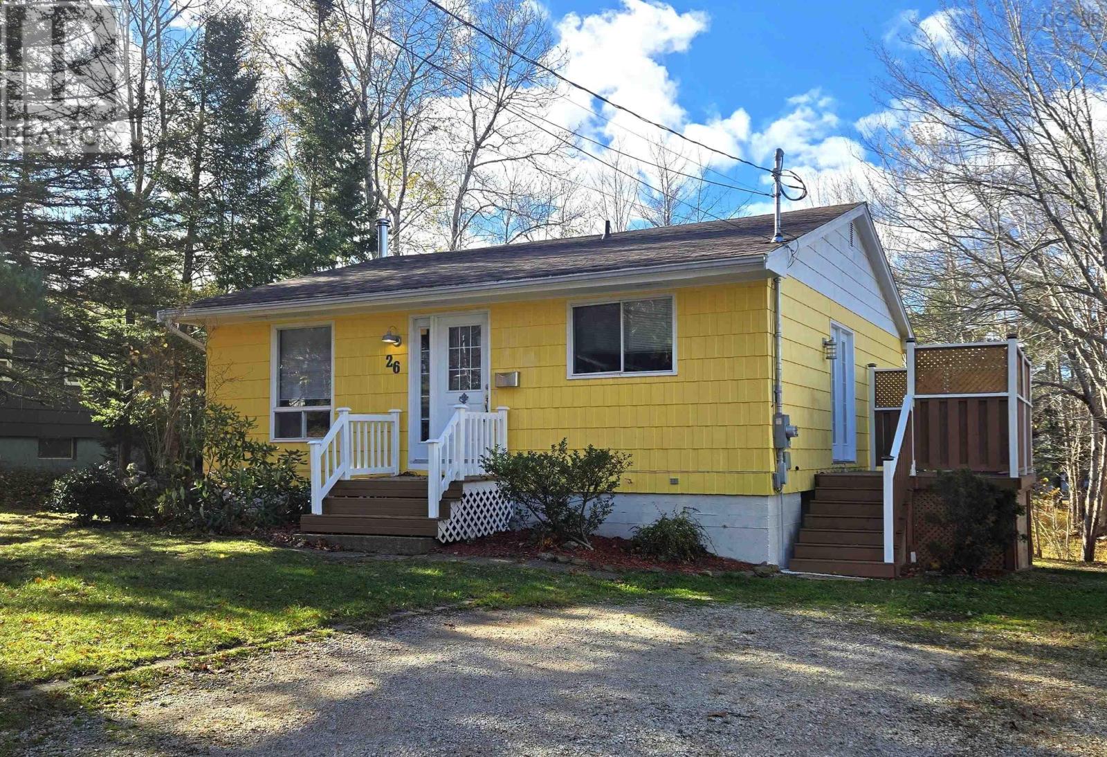 26 Meldrum Avenue, Bridgewater, Nova Scotia  B4V 2Y6 - Photo 2 - 202527368