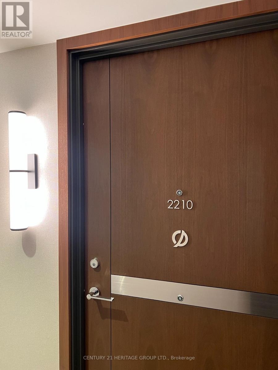 2210 - 19 Bathurst Street, Toronto, Ontario  M5V 2P1 - Photo 2 - C12632052