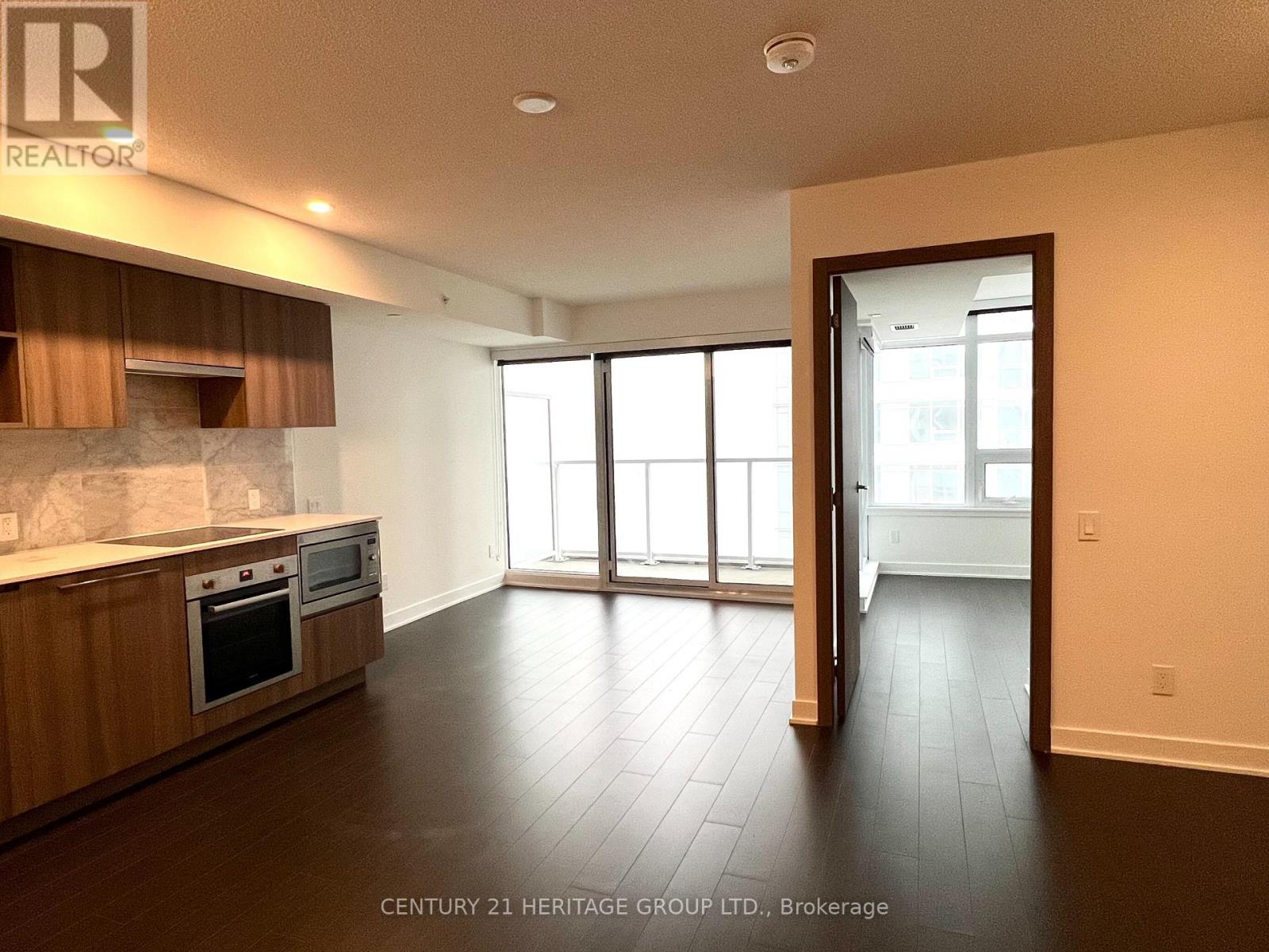 2210 - 19 Bathurst Street, Toronto, Ontario  M5V 2P1 - Photo 5 - C12632052