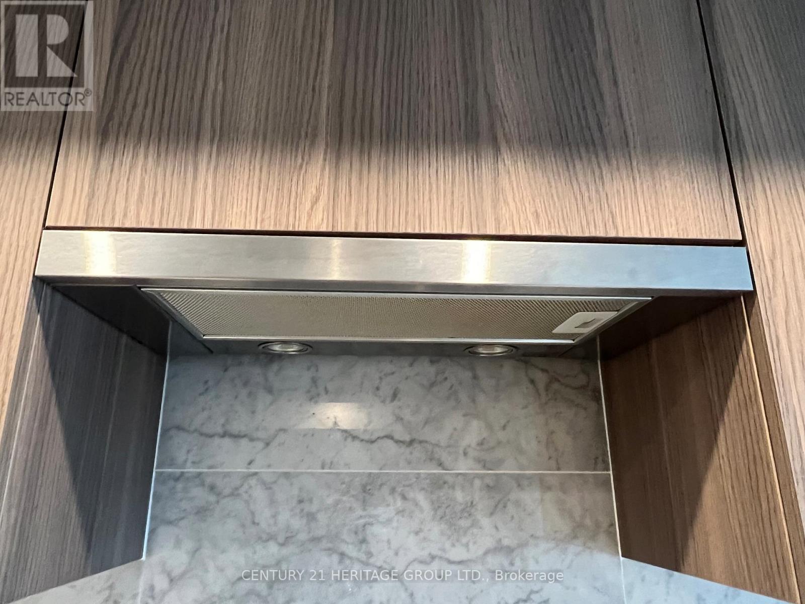 2210 - 19 Bathurst Street, Toronto, Ontario  M5V 2P1 - Photo 9 - C12632052