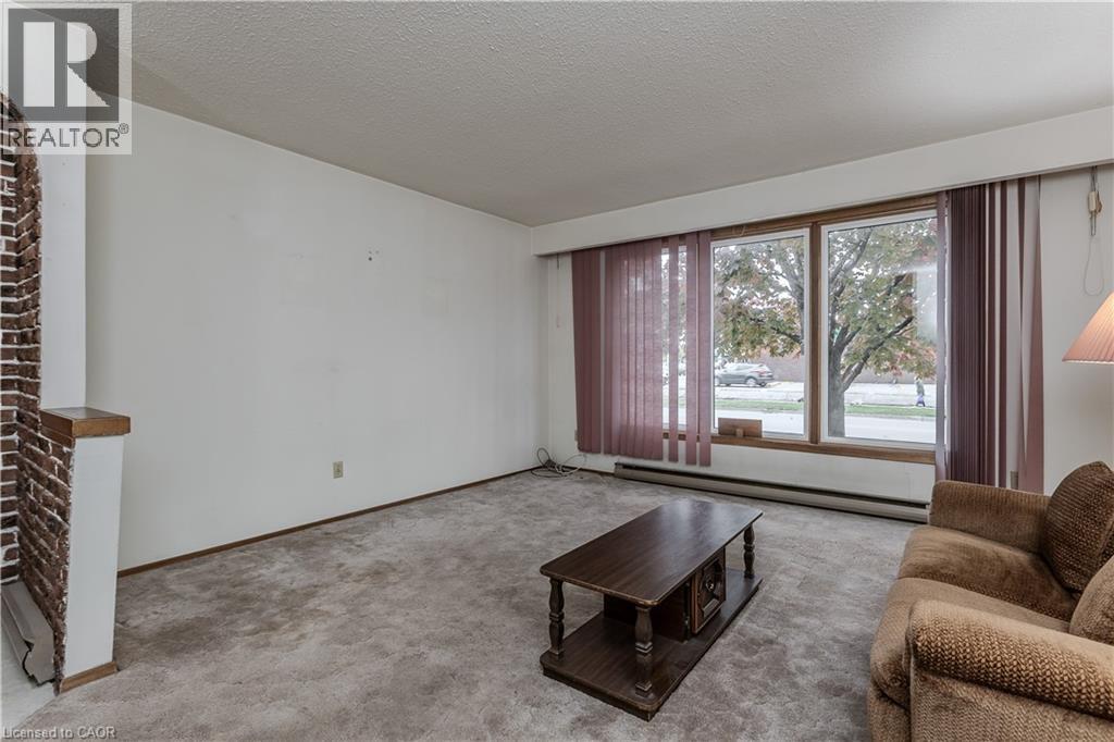 4048 Longmoor Drive, Burlington, Ontario  L7L 1X2 - Photo 6 - 40782284