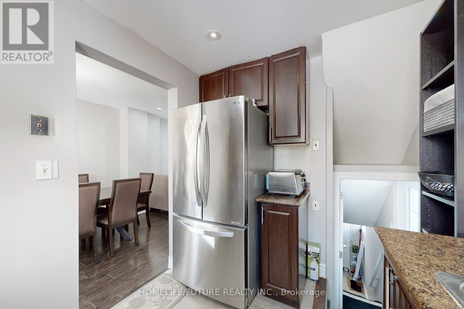 17 Medway Crescent, Toronto, Ontario  M1P 3T7 - Photo 16 - E12632072