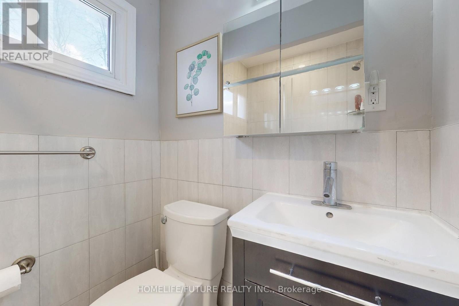 17 Medway Crescent, Toronto, Ontario  M1P 3T7 - Photo 33 - E12632072