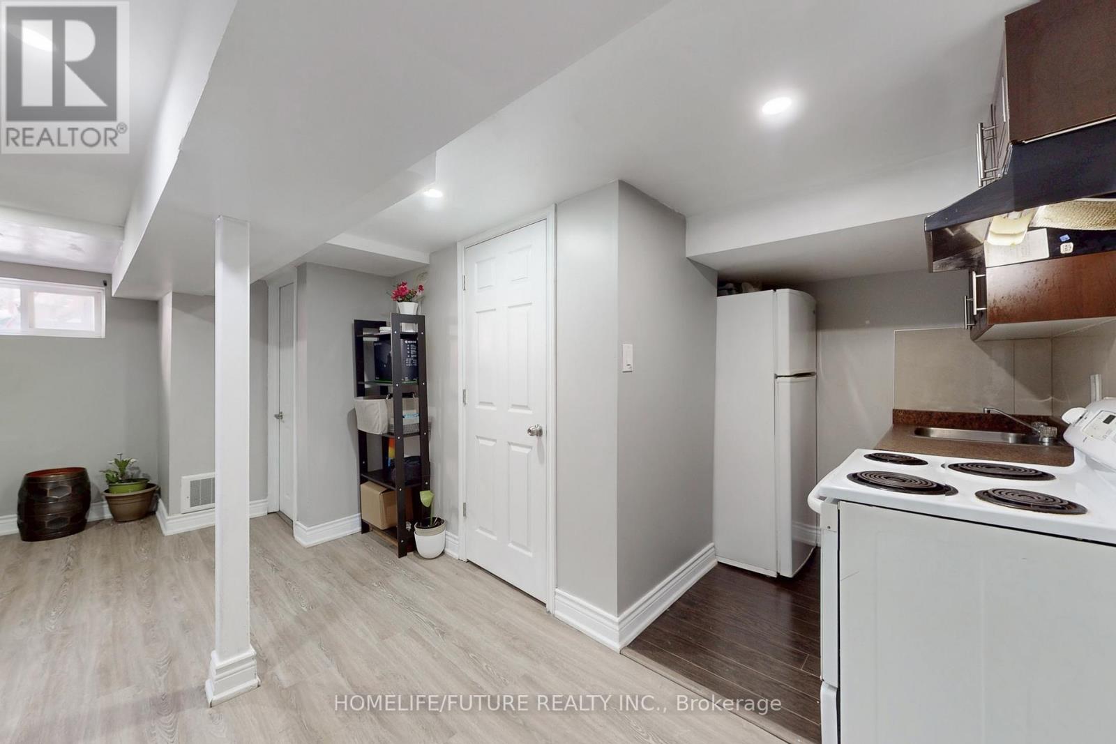 17 Medway Crescent, Toronto, Ontario  M1P 3T7 - Photo 36 - E12632072