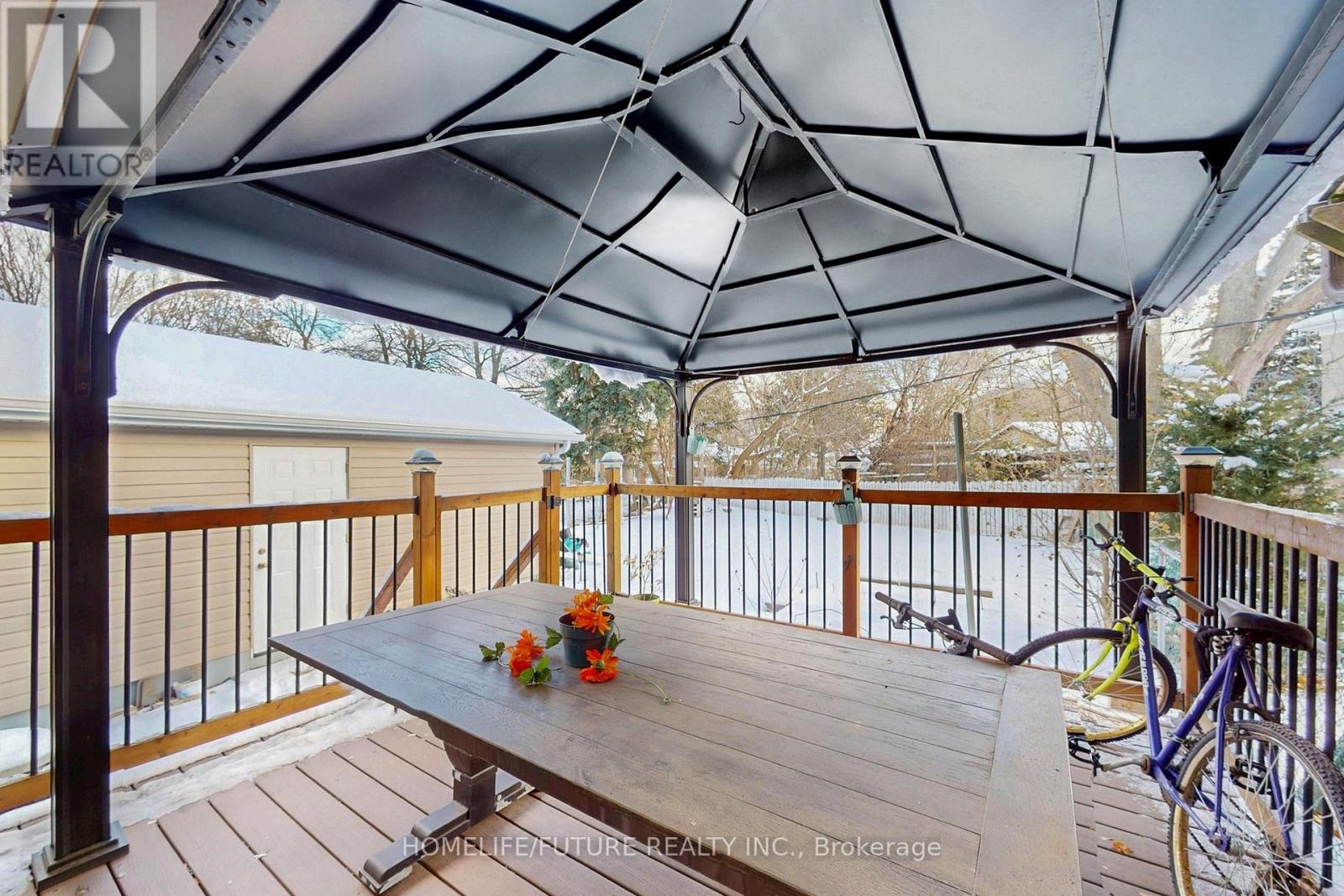 17 Medway Crescent, Toronto, Ontario  M1P 3T7 - Photo 43 - E12632072