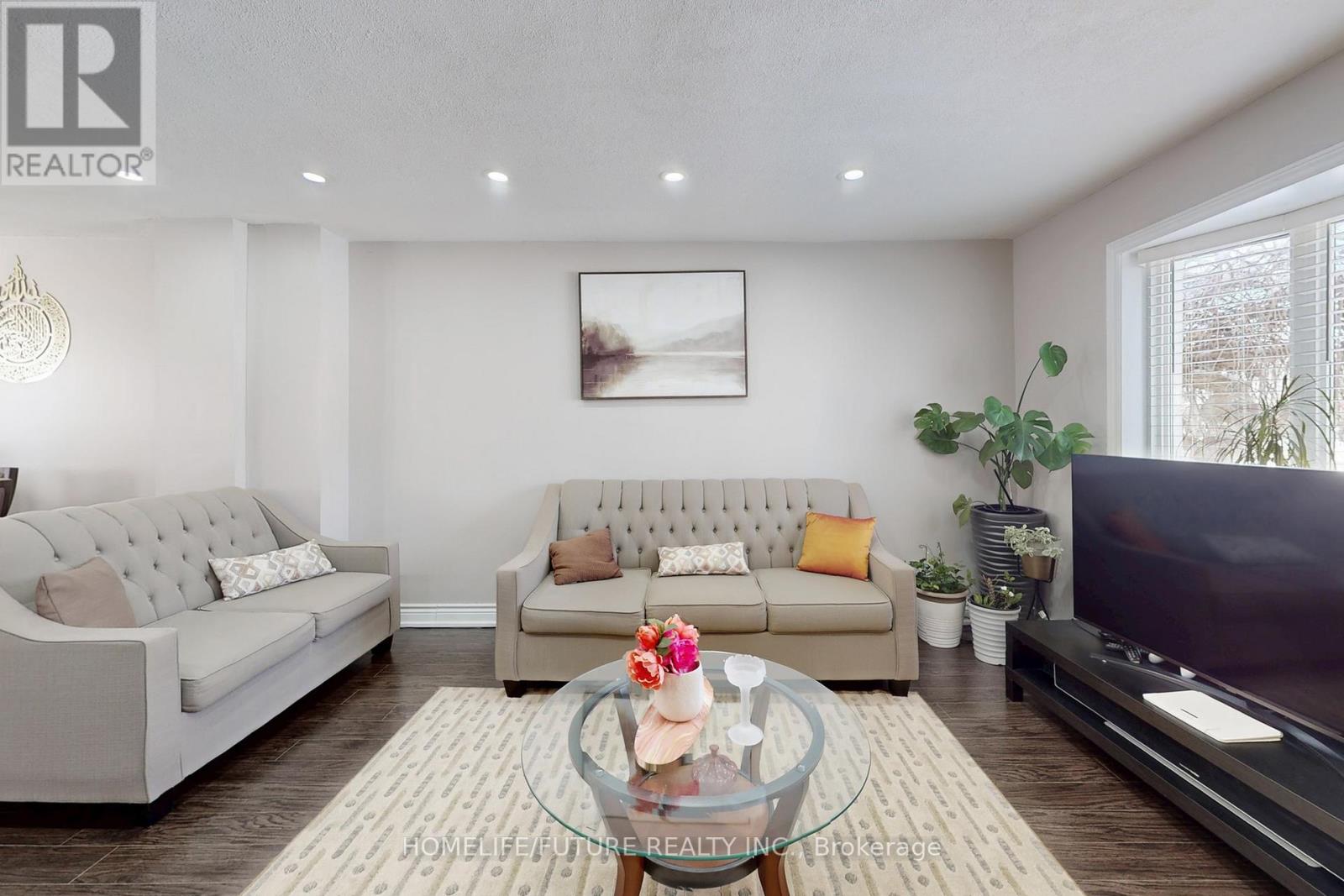 17 Medway Crescent, Toronto, Ontario  M1P 3T7 - Photo 6 - E12632072