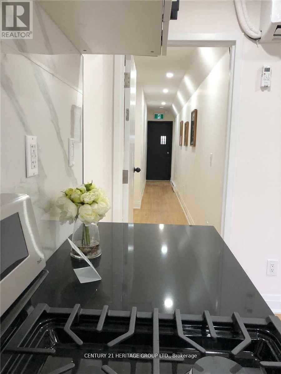 1 - 1710 Danforth Avenue, Toronto (Danforth), Ontario  M4C 1H8 - Photo 10 - E12632074