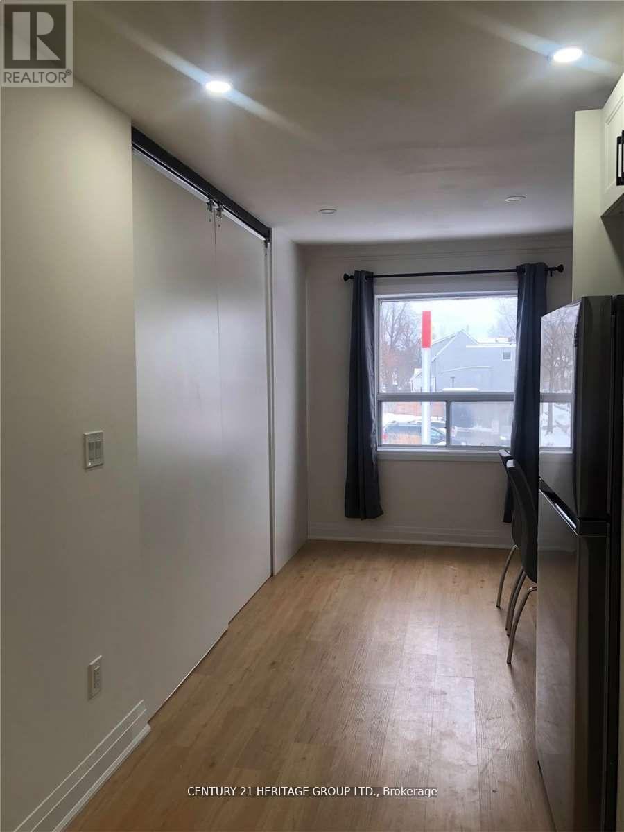 1 - 1710 Danforth Avenue, Toronto (Danforth), Ontario  M4C 1H8 - Photo 7 - E12632074