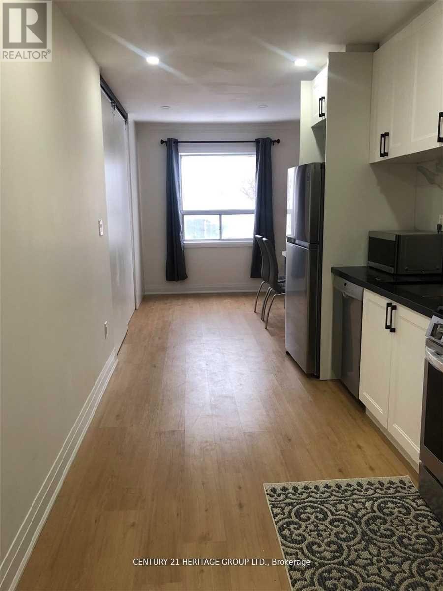 1 - 1710 Danforth Avenue, Toronto (Danforth), Ontario  M4C 1H8 - Photo 8 - E12632074