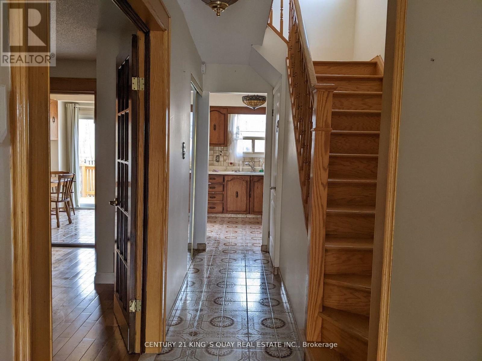 Ul - 90 Appleby Crescent, Markham, Ontario  L3R 4L2 - Photo 4 - N12596592