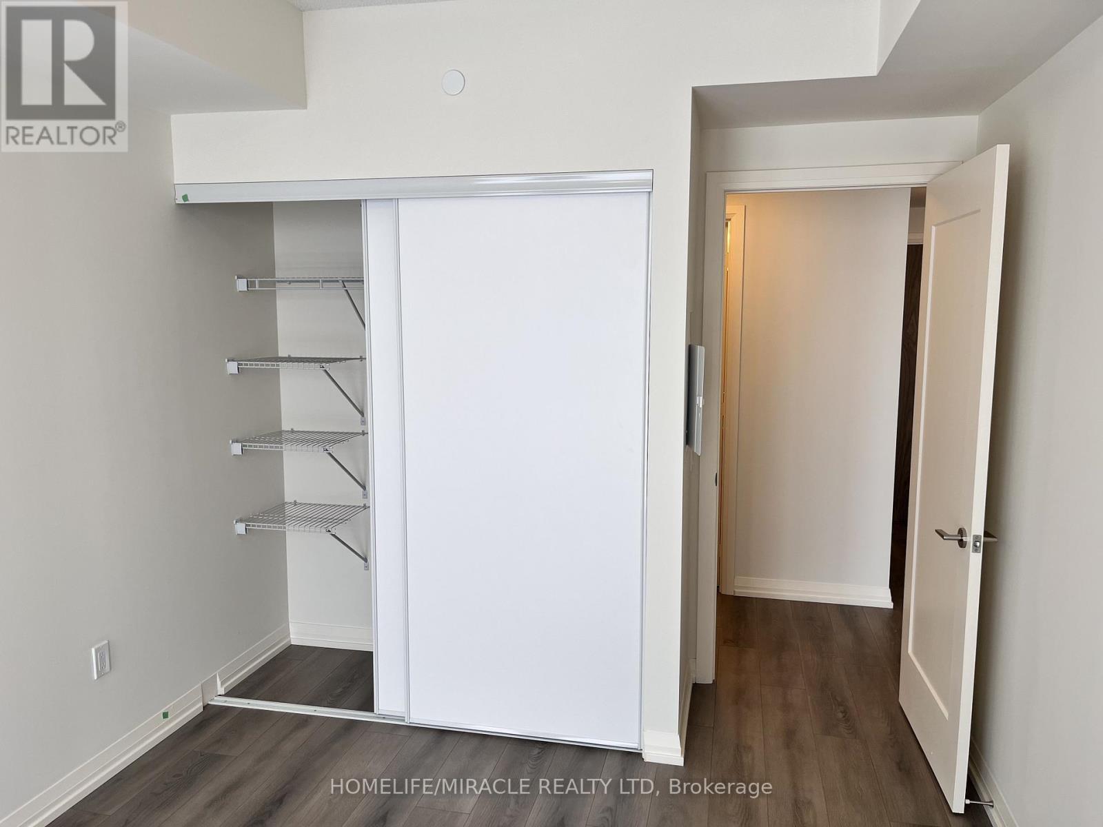 1407 - 27 Korda Gate, Vaughan, Ontario  L4K 0P6 - Photo 13 - N12613664